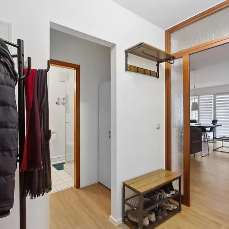 דירה Eindrucksvolle Zwei-zimmer-wohnung Mit Balkon Und Grosser Kueche